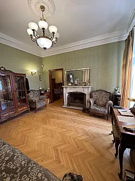 Satılır 7 otaqlı mənzil 130 m²