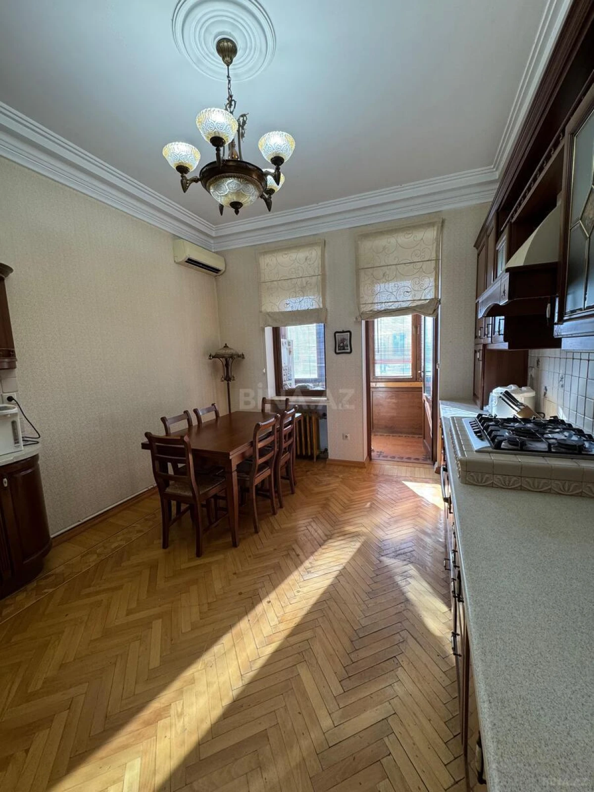 Satılır 7 otaqlı mənzil 130 m²