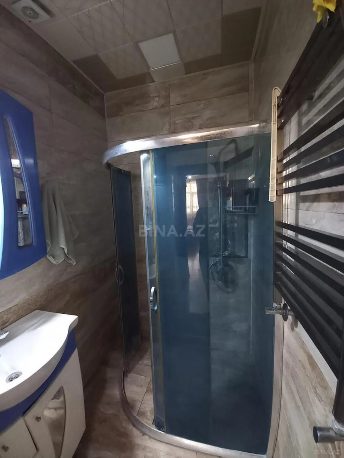 Satılır 5 otaqlı mənzil 145 m²