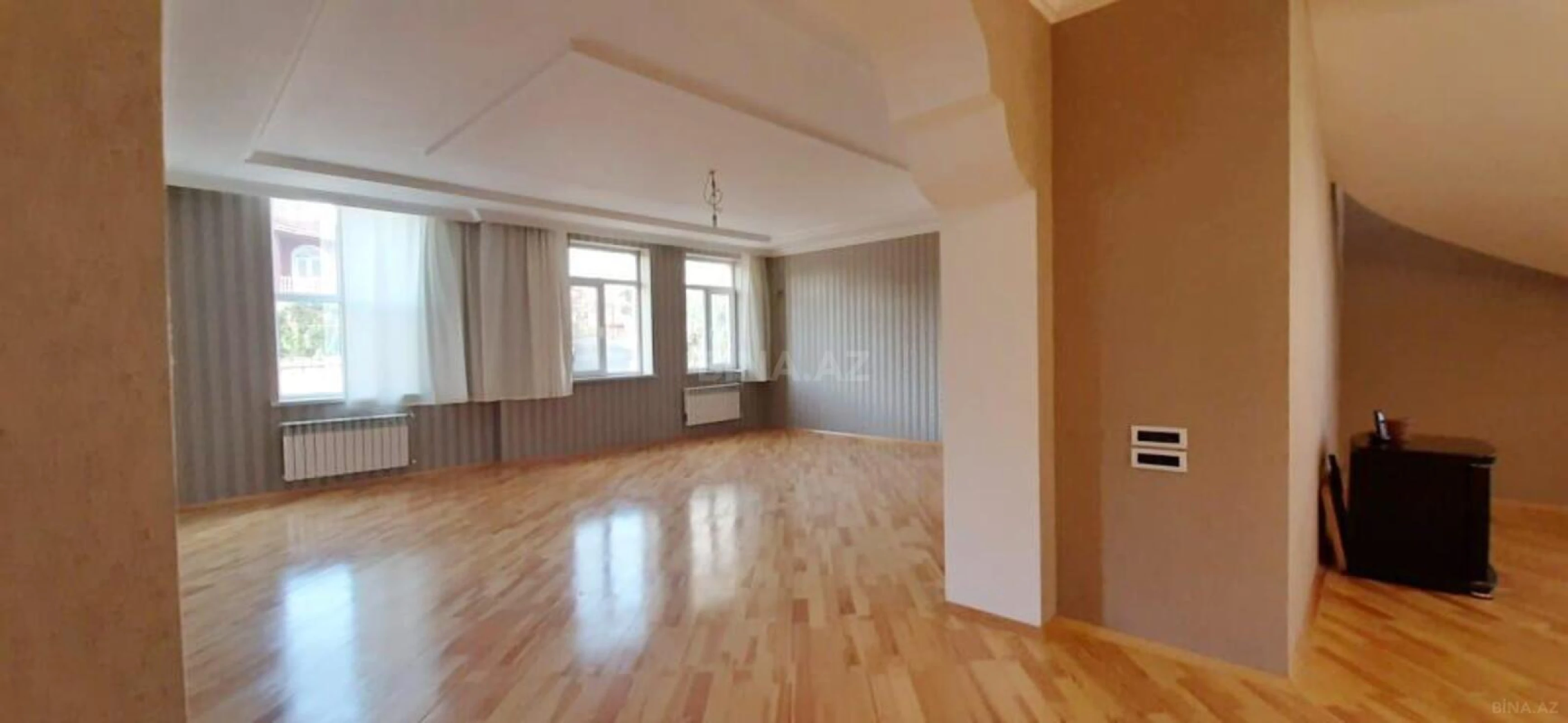 Satılır 6 otaqlı həyət evi 510 m²