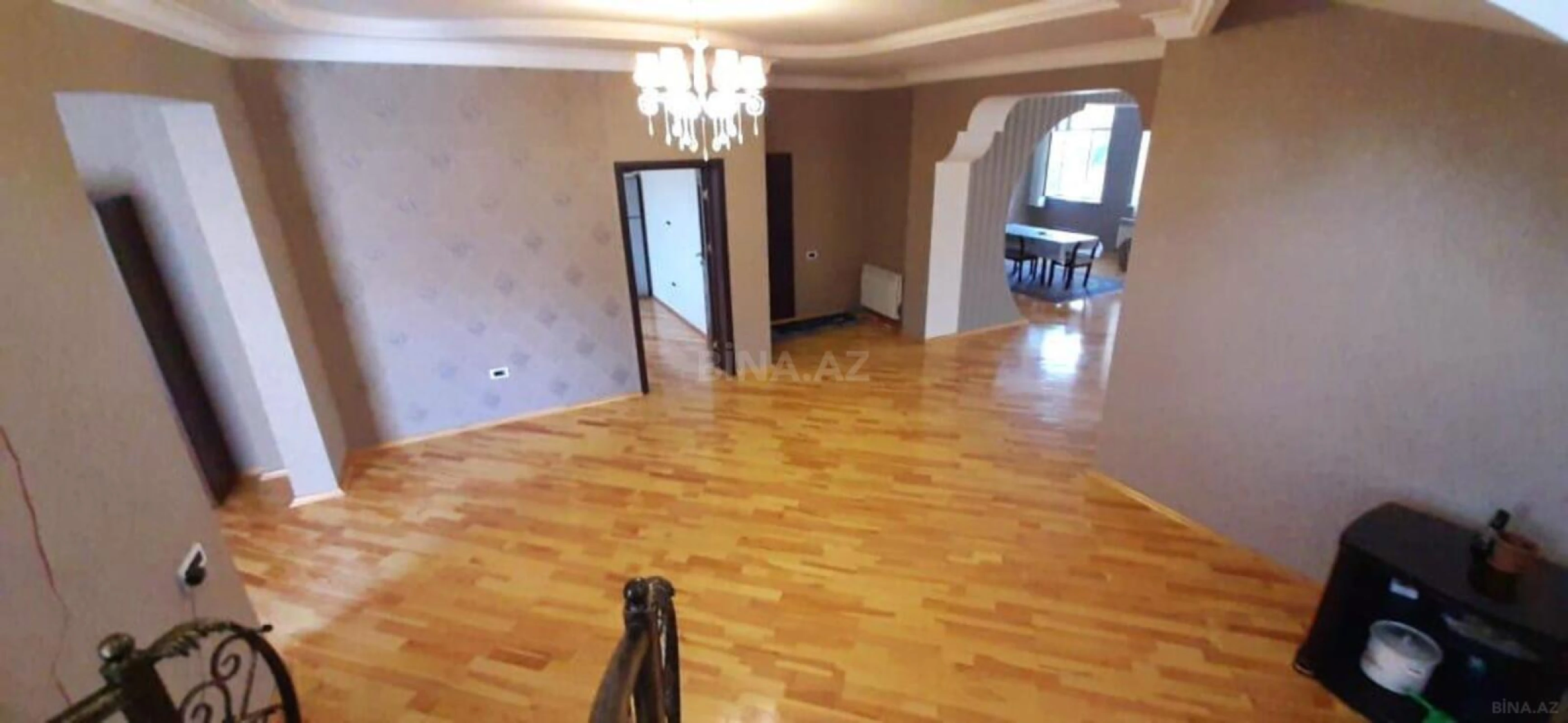 Satılır 6 otaqlı həyət evi 510 m²