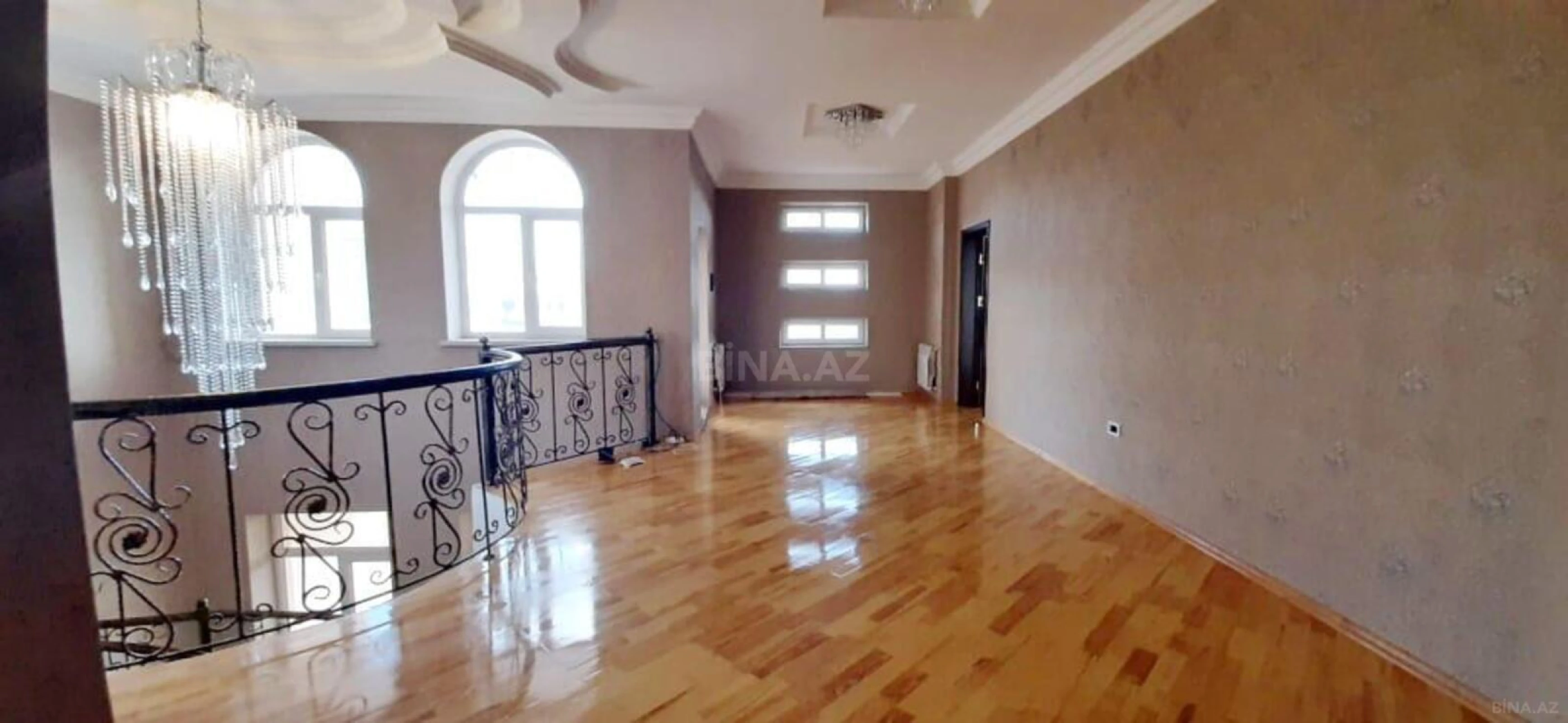 Satılır 6 otaqlı həyət evi 510 m²