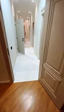 Satılır 4 otaqlı mənzil 200 m²