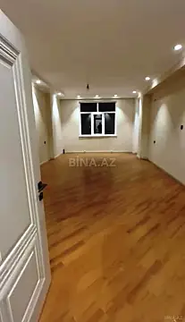 Satılır 4 otaqlı mənzil 200 m²