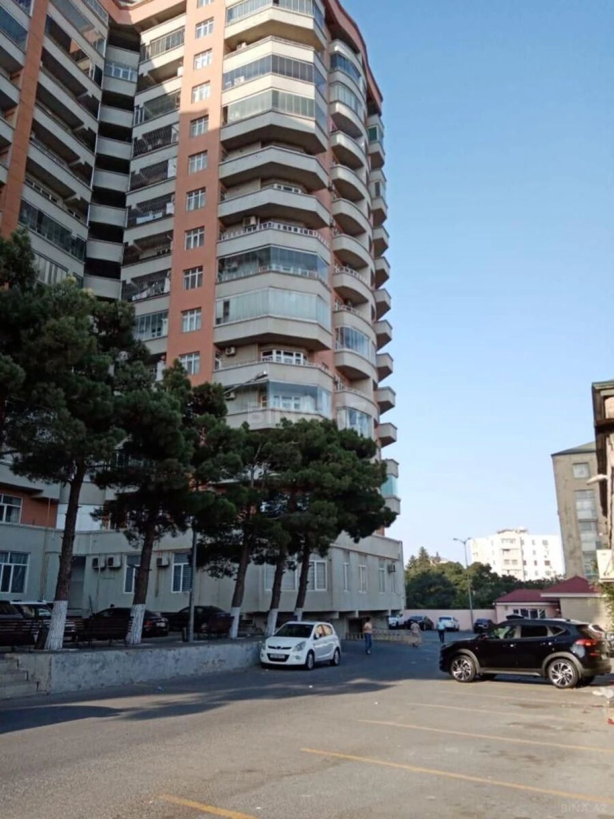 Satılır 3 otaqlı mənzil 101 m²