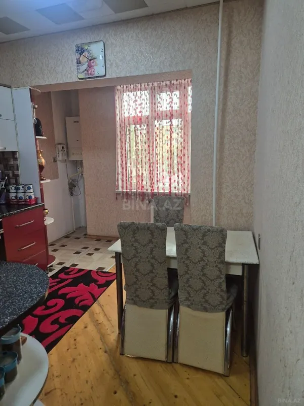 Satılır 4 otaqlı mənzil 100 m²