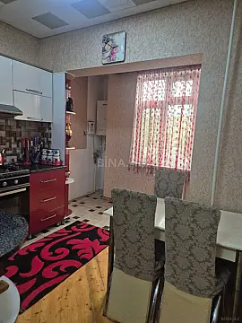 Satılır 4 otaqlı mənzil 100 m²