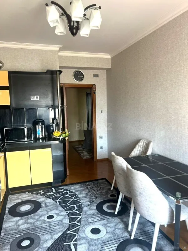 Satılır 2 otaqlı mənzil 110 m²