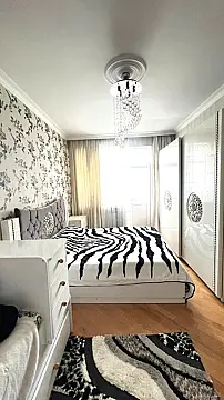 Satılır 2 otaqlı mənzil 110 m²