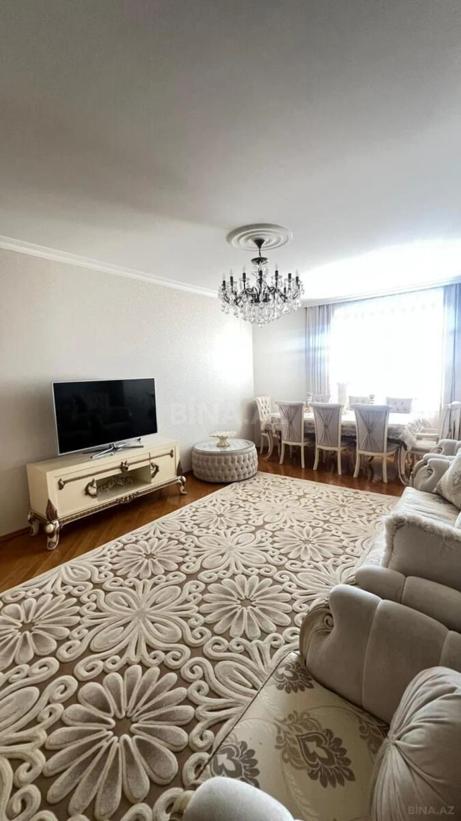 Satılır 2 otaqlı mənzil 110 m²