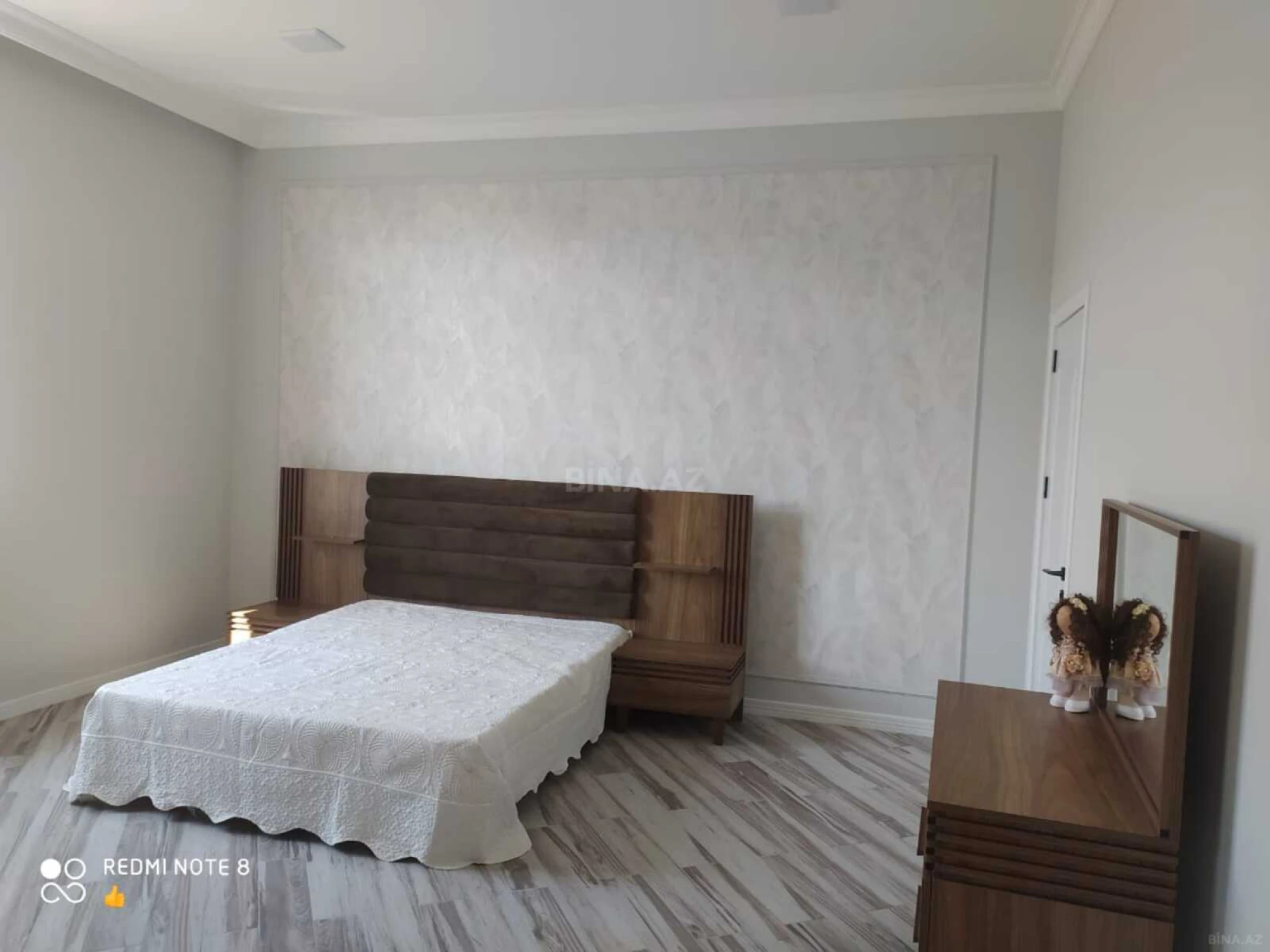 Satılır 7 otaqlı həyət evi 351 m²