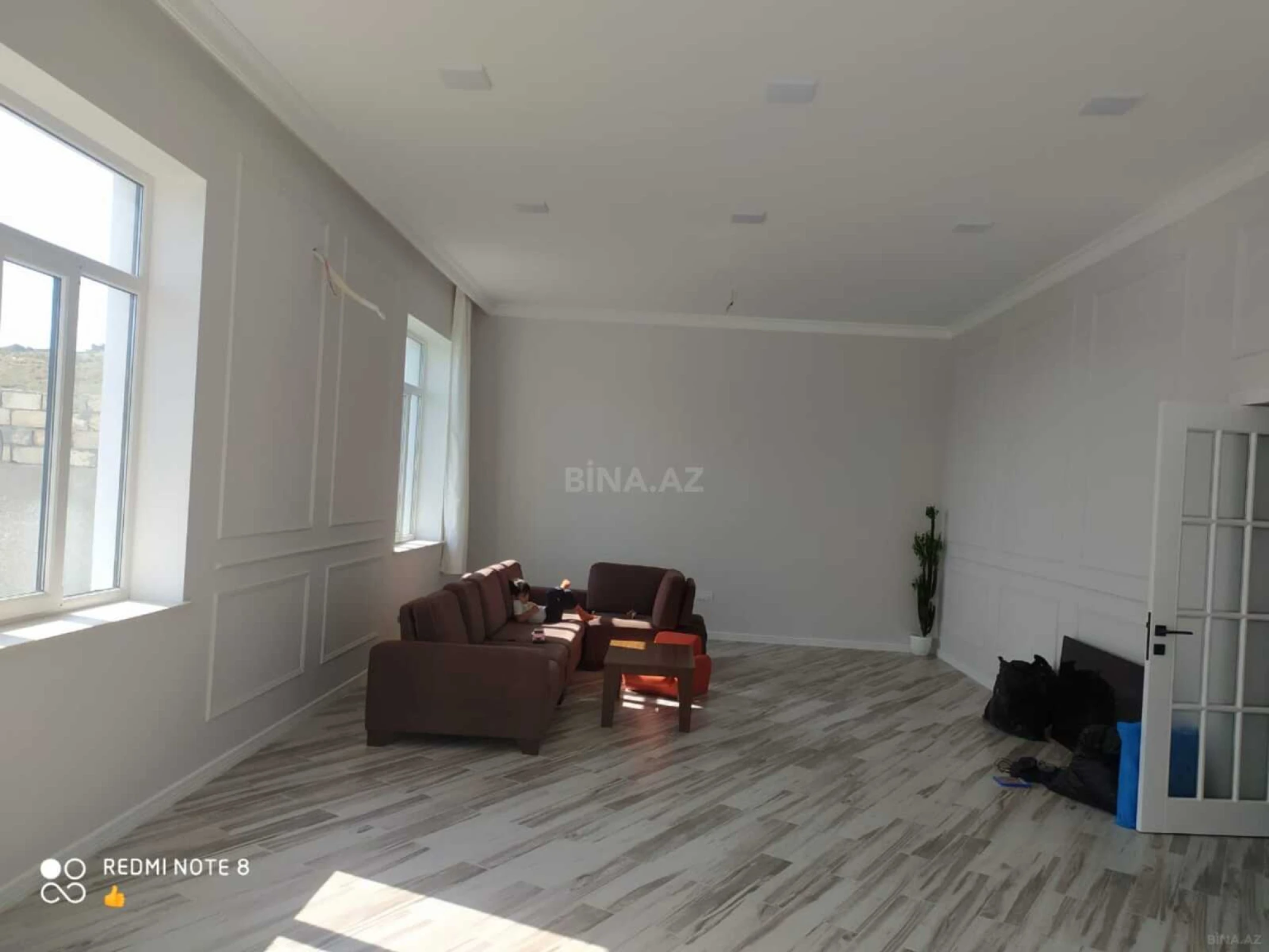 Satılır 7 otaqlı həyət evi 351 m²