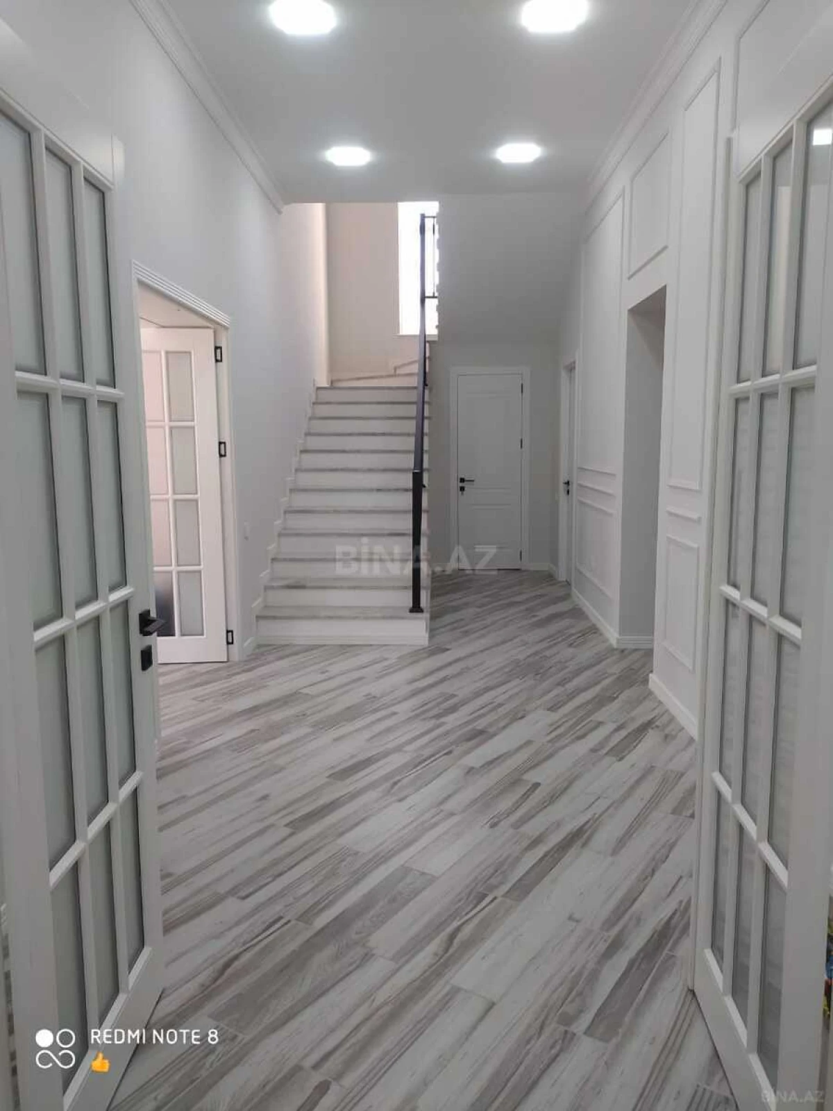 Satılır 7 otaqlı həyət evi 351 m²