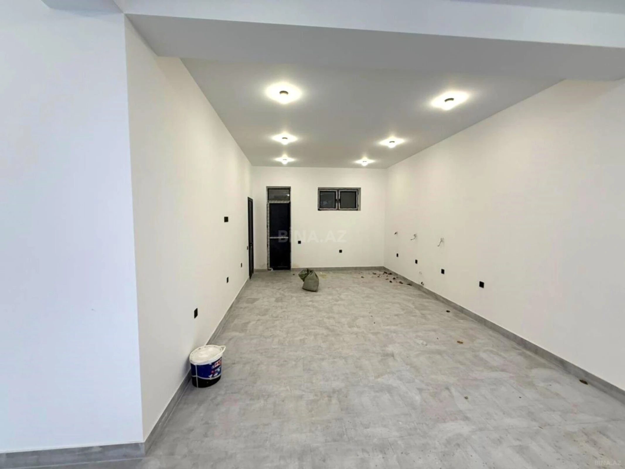 Satılır 6 otaqlı həyət evi 390 m²