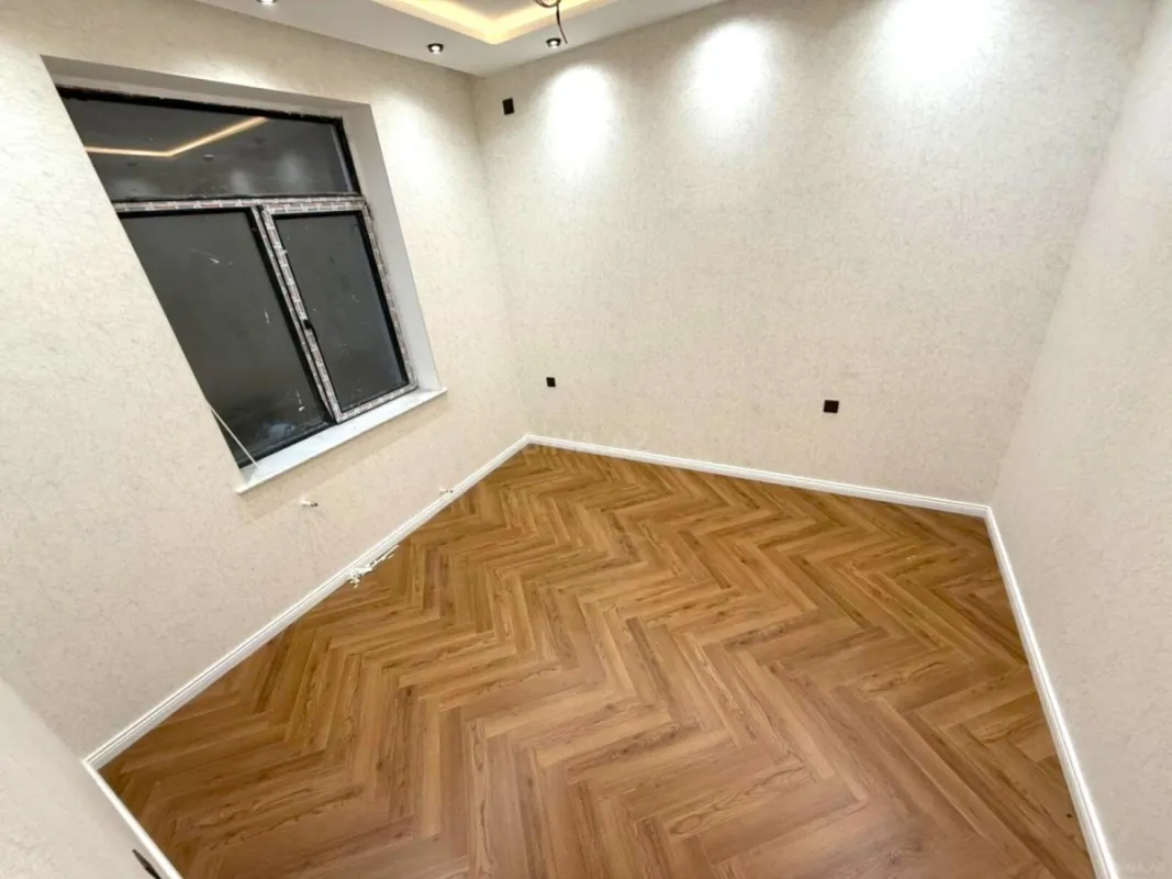 Satılır 6 otaqlı həyət evi 390 m²