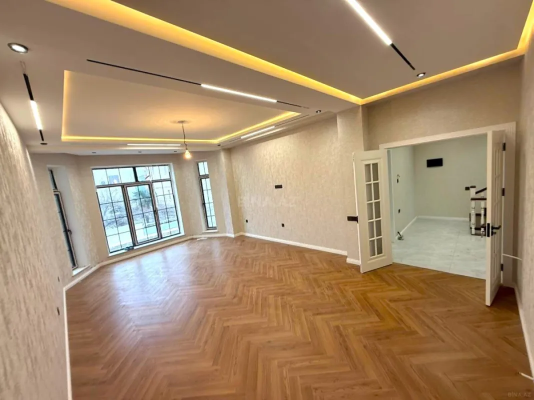 Satılır 6 otaqlı həyət evi 390 m²