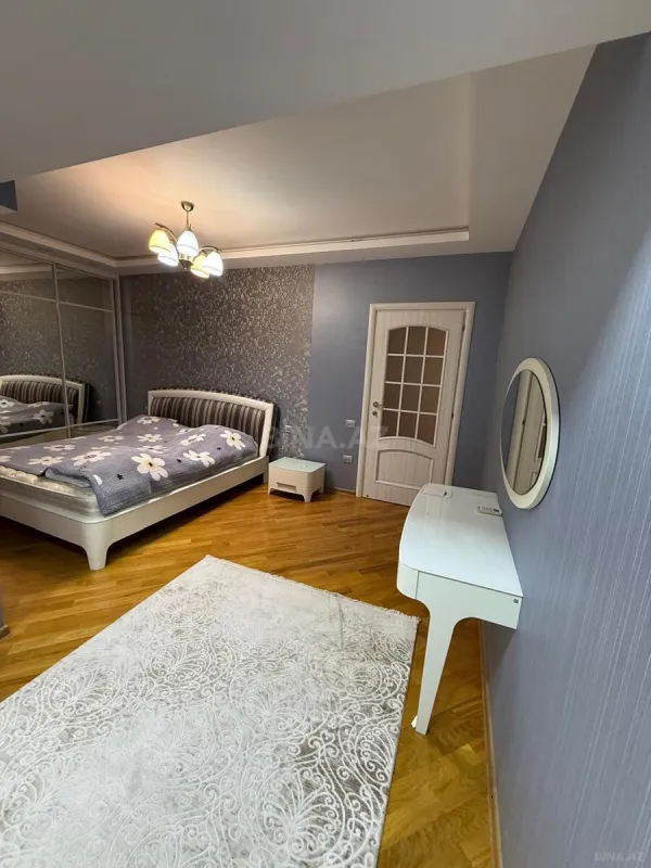 Kirayə verilir 3 otaqlı mənzil 110 m²