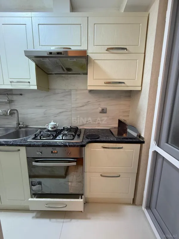 Kirayə verilir 3 otaqlı mənzil 110 m²