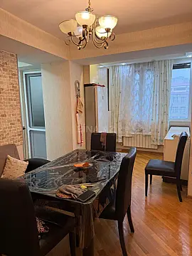 Kirayə verilir 3 otaqlı mənzil 110 m²