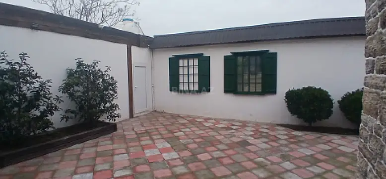 Satılır 4 otaqlı həyət evi 150 m²