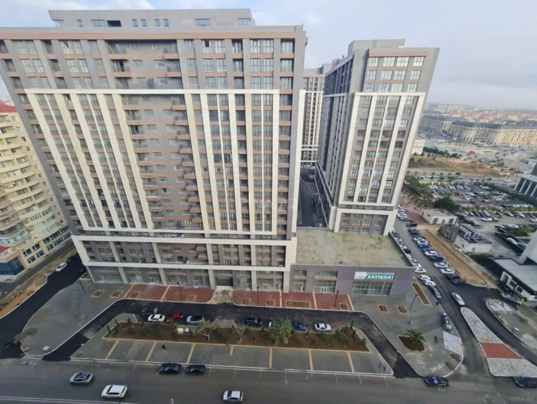 Satılır 3 otaqlı mənzil 124 m²
