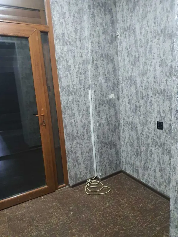 Kirayə verilir 5 otaqlı ofis 120 m²