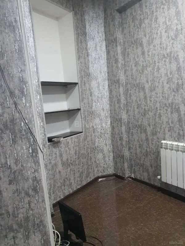 Kirayə verilir 5 otaqlı ofis 120 m²