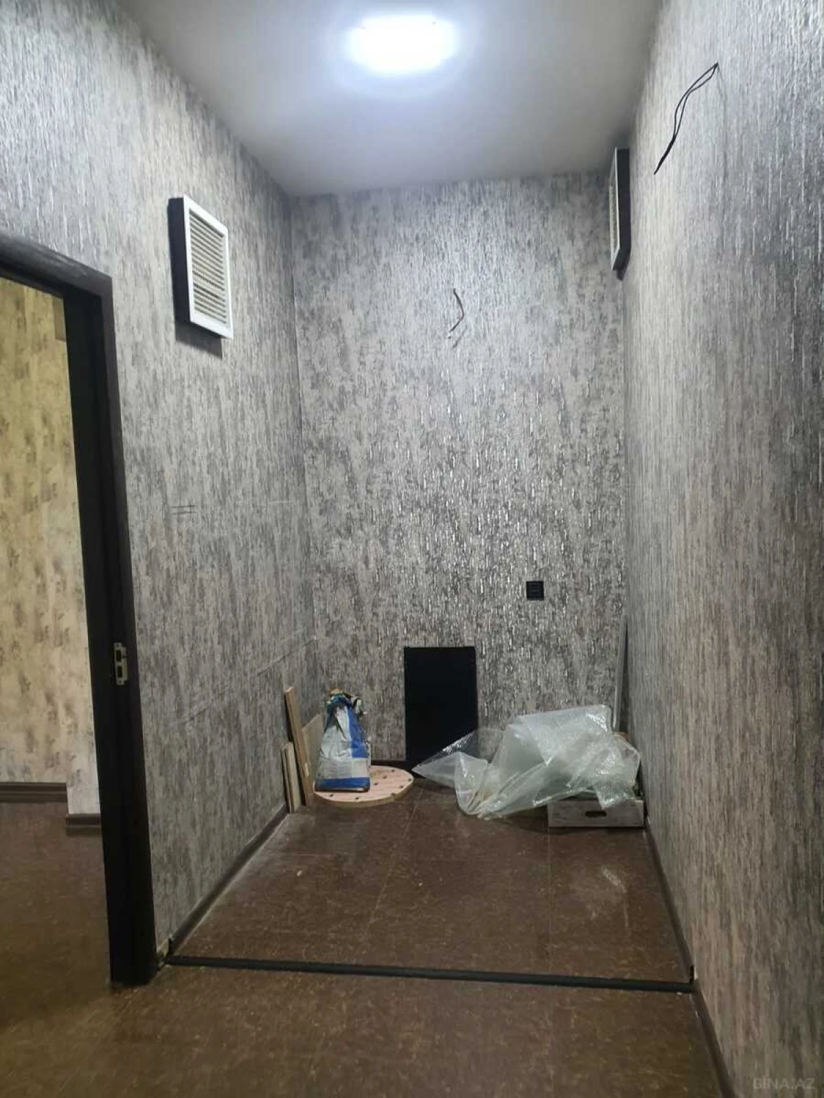 Kirayə verilir 5 otaqlı ofis 120 m²