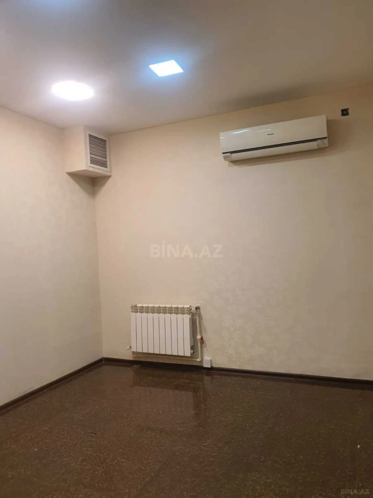 Kirayə verilir 5 otaqlı ofis 120 m²