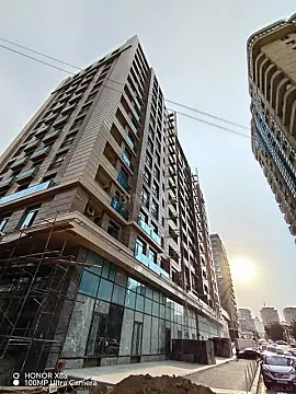 Satılır 3 otaqlı mənzil 118 m²