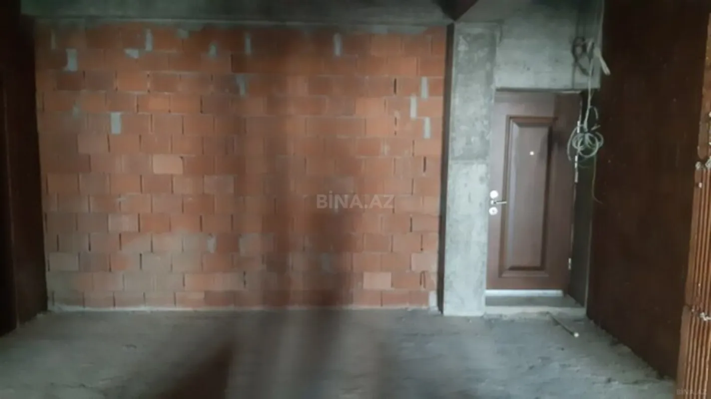 Satılır 3 otaqlı mənzil 118 m²