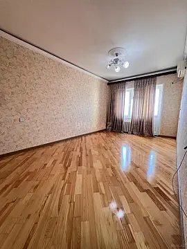Satılır 2 otaqlı mənzil 70 m²
