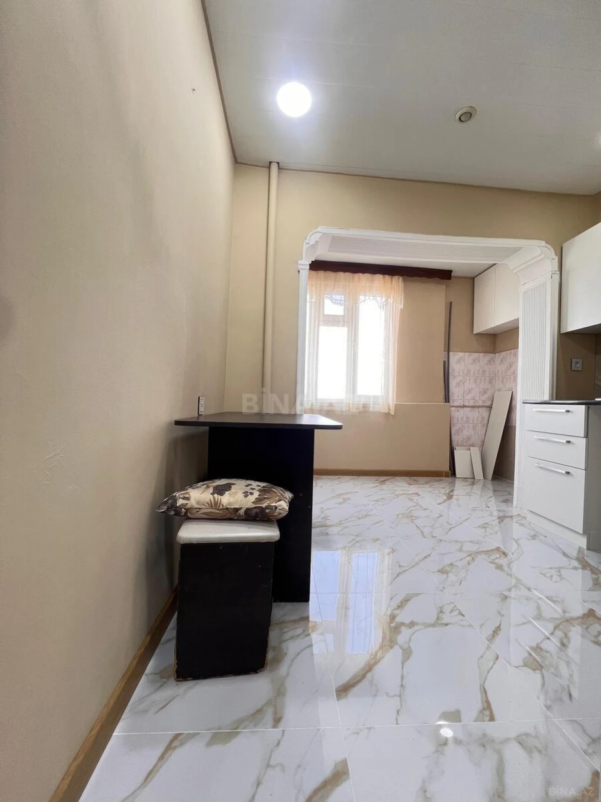 Satılır 2 otaqlı mənzil 70 m²