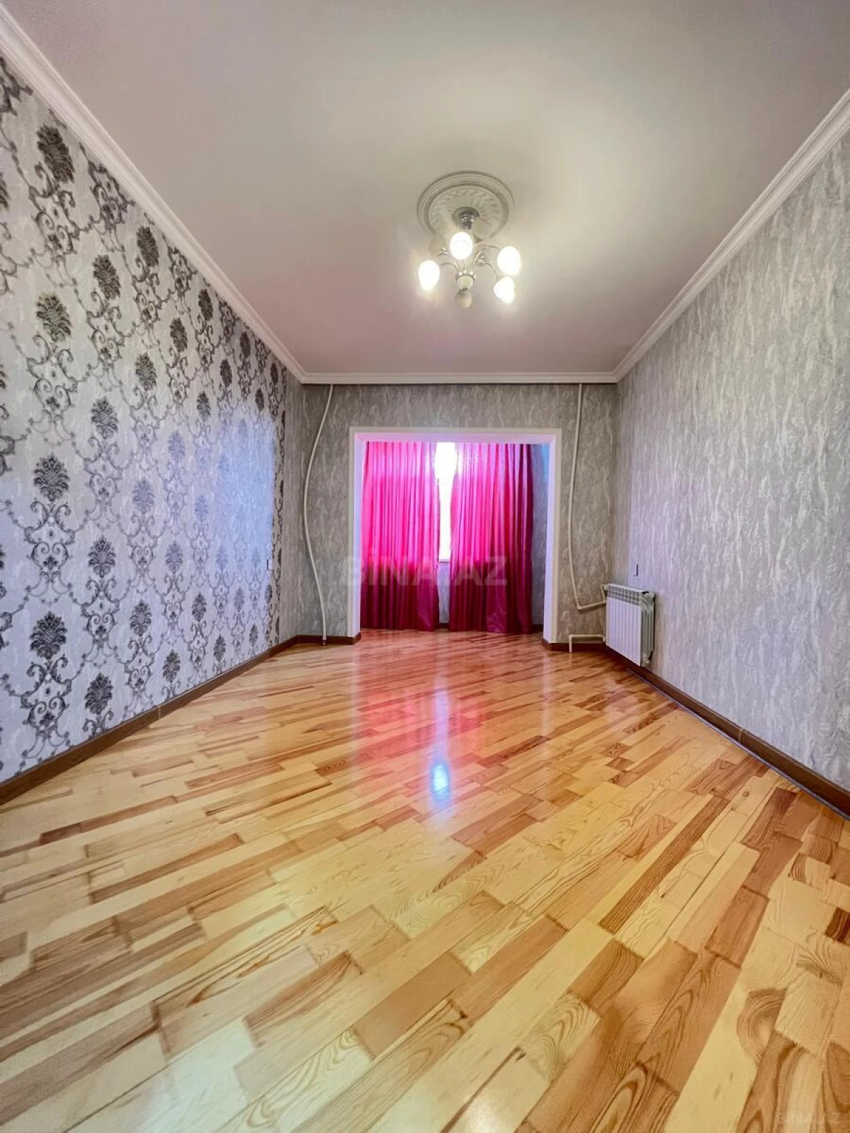 Satılır 2 otaqlı mənzil 70 m²