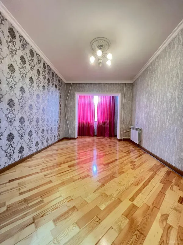 Satılır 2 otaqlı mənzil 70 m²