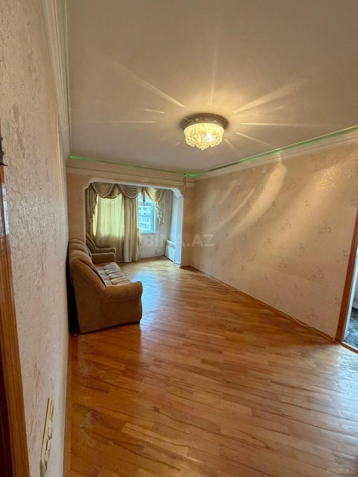 Kirayə verilir 2 otaqlı mənzil 70 m²
