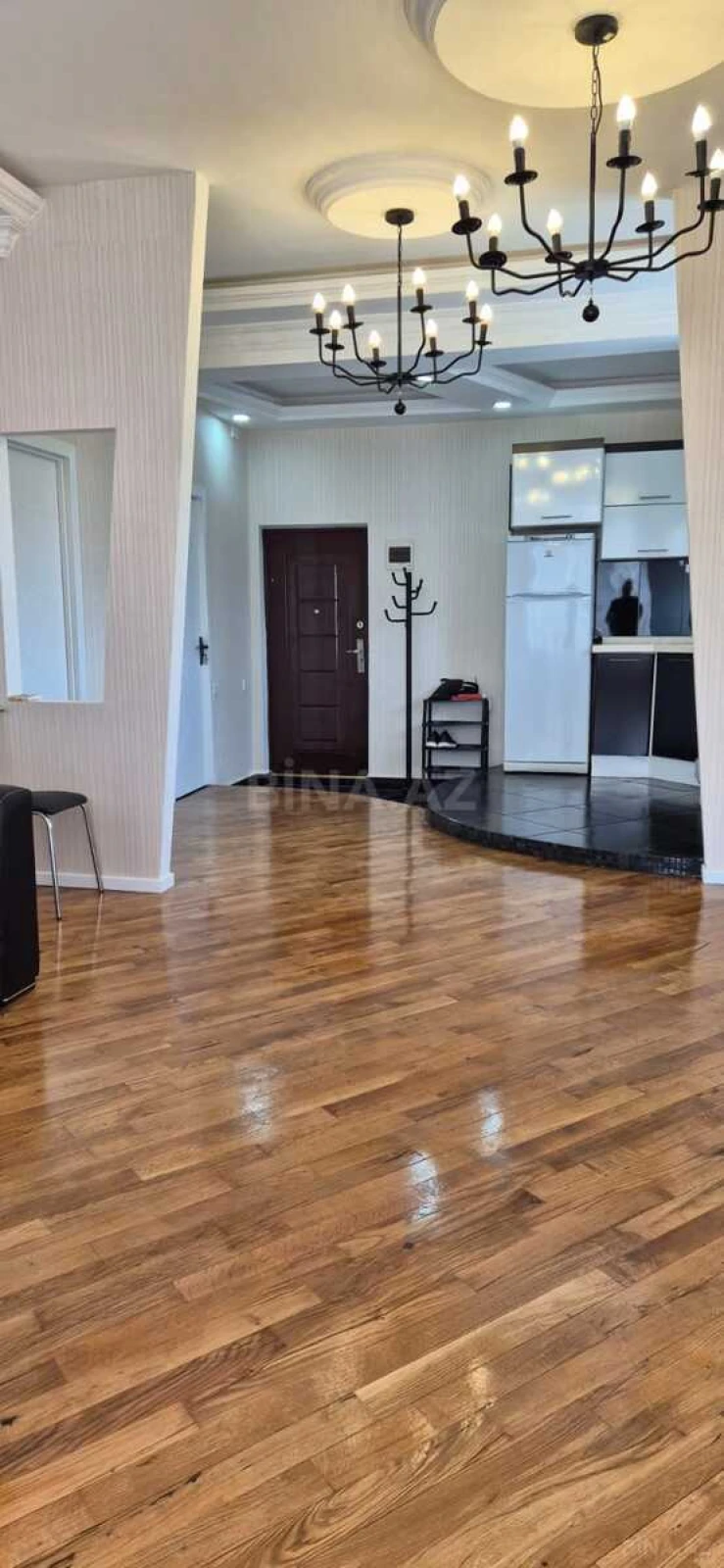 Satılır 2 otaqlı mənzil 64 m²