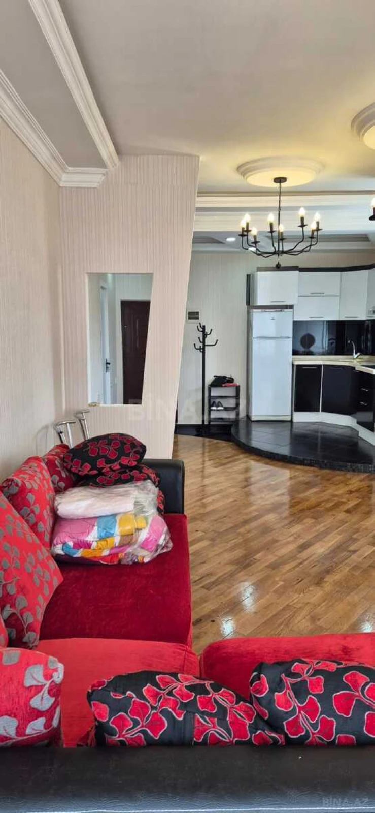 Satılır 2 otaqlı mənzil 64 m²