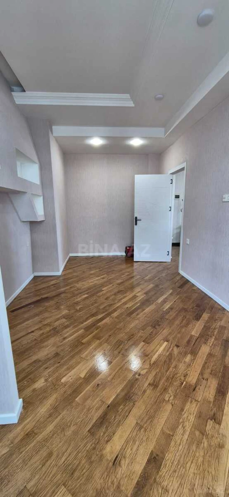 Satılır 2 otaqlı mənzil 64 m²