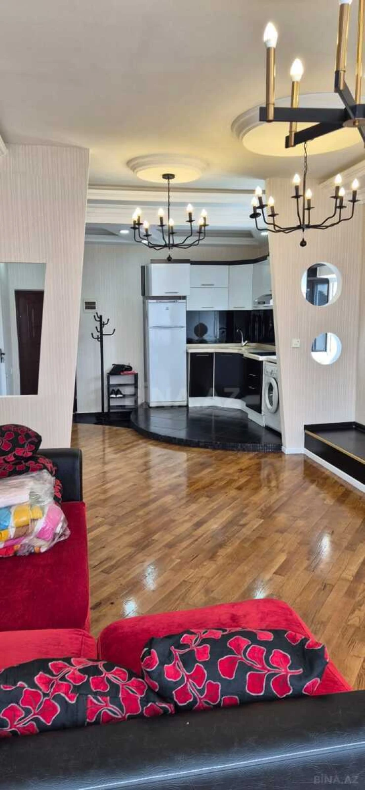 Satılır 2 otaqlı mənzil 64 m²