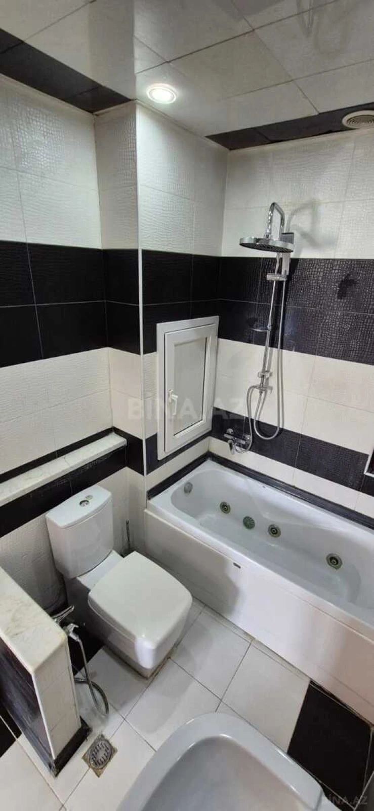Satılır 2 otaqlı mənzil 64 m²