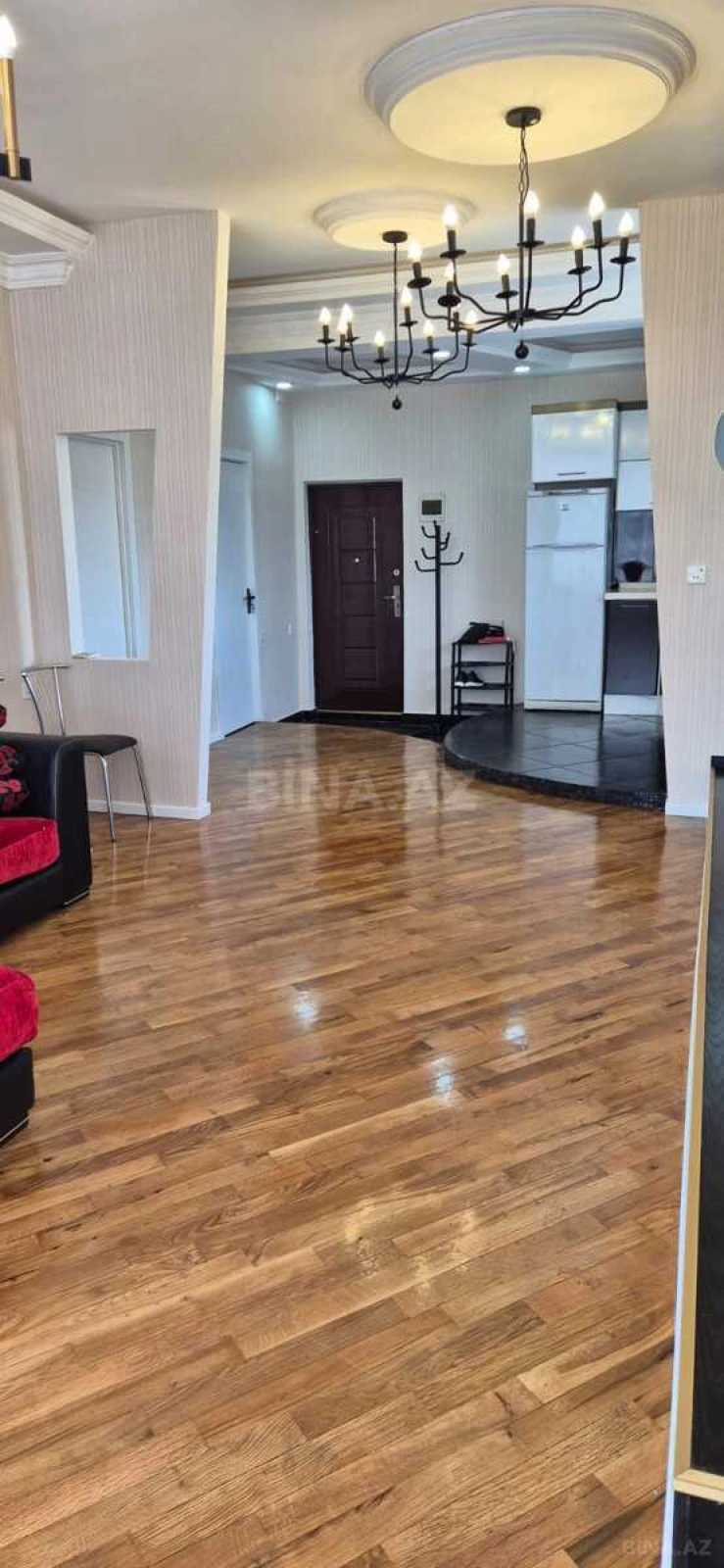 Satılır 2 otaqlı mənzil 64 m²