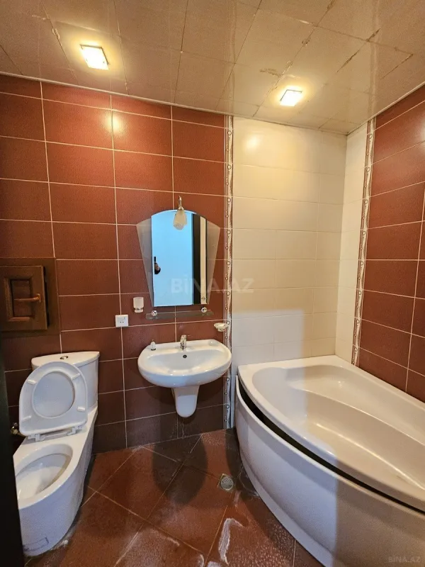 Satılır 3 otaqlı mənzil 125 m²