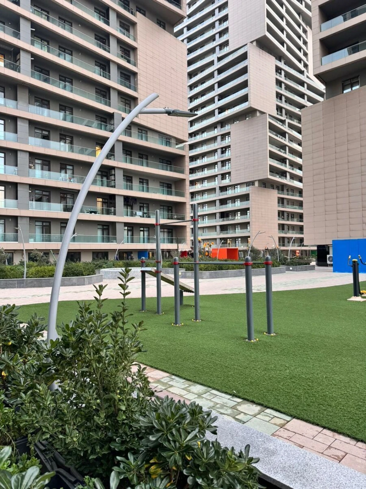 Satılır 3 otaqlı mənzil 148 m²