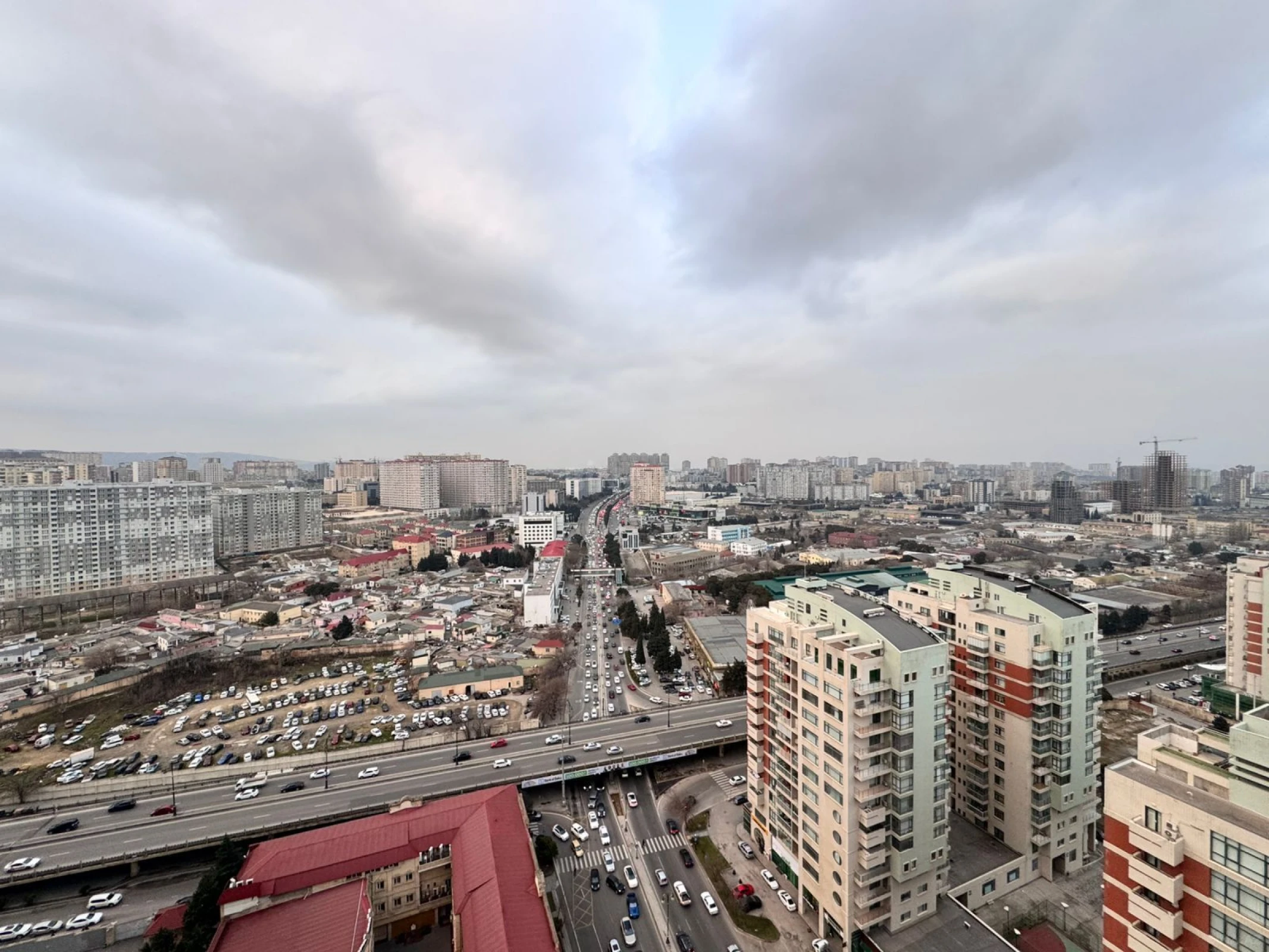 Satılır 3 otaqlı mənzil 148 m²