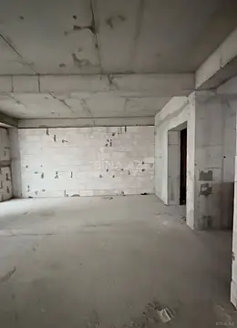 Satılır 5 otaqlı mənzil 258 m²