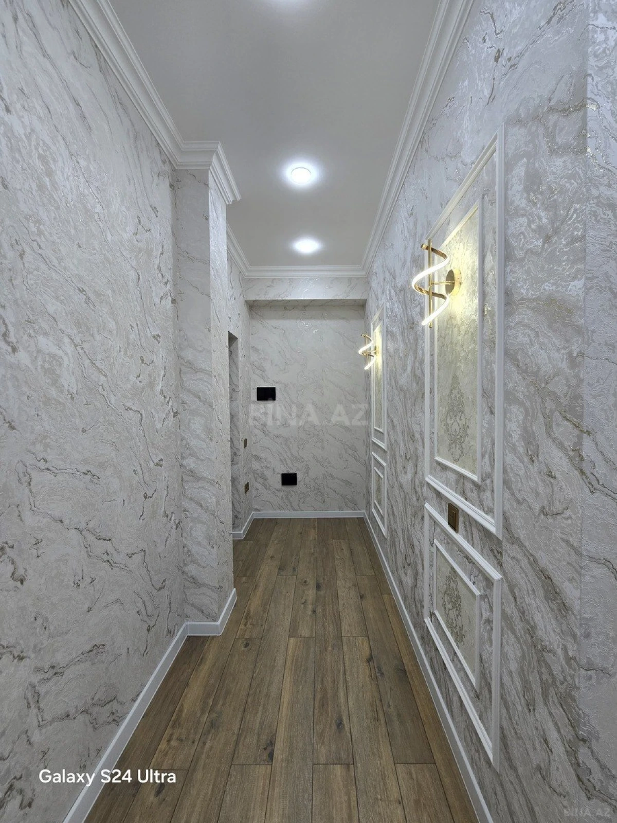 Satılır 3 otaqlı mənzil 96 m²