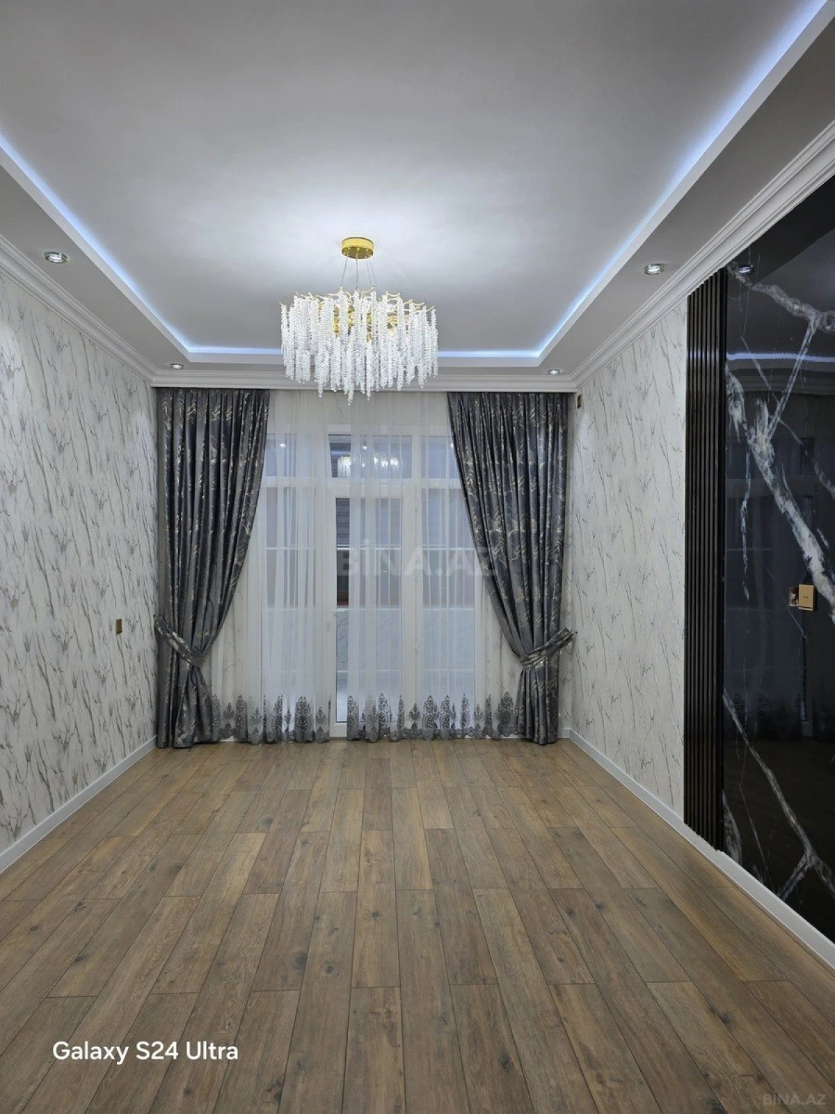 Satılır 3 otaqlı mənzil 96 m²