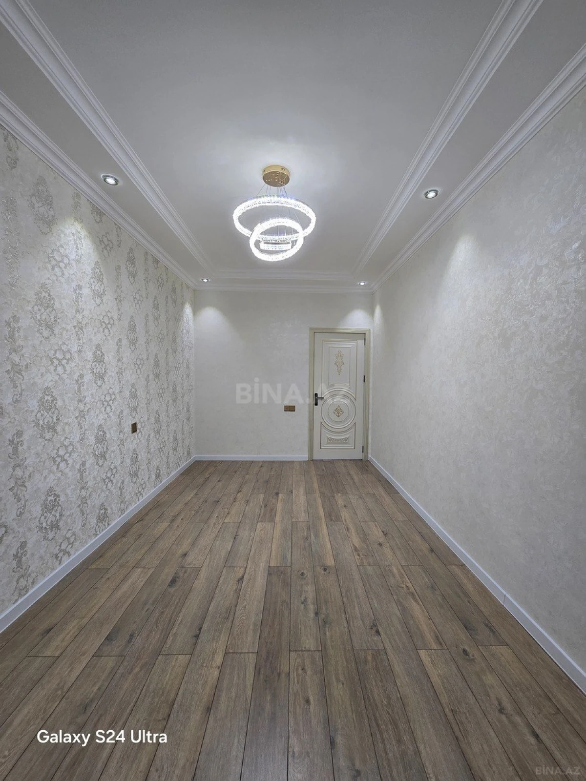 Satılır 3 otaqlı mənzil 96 m²