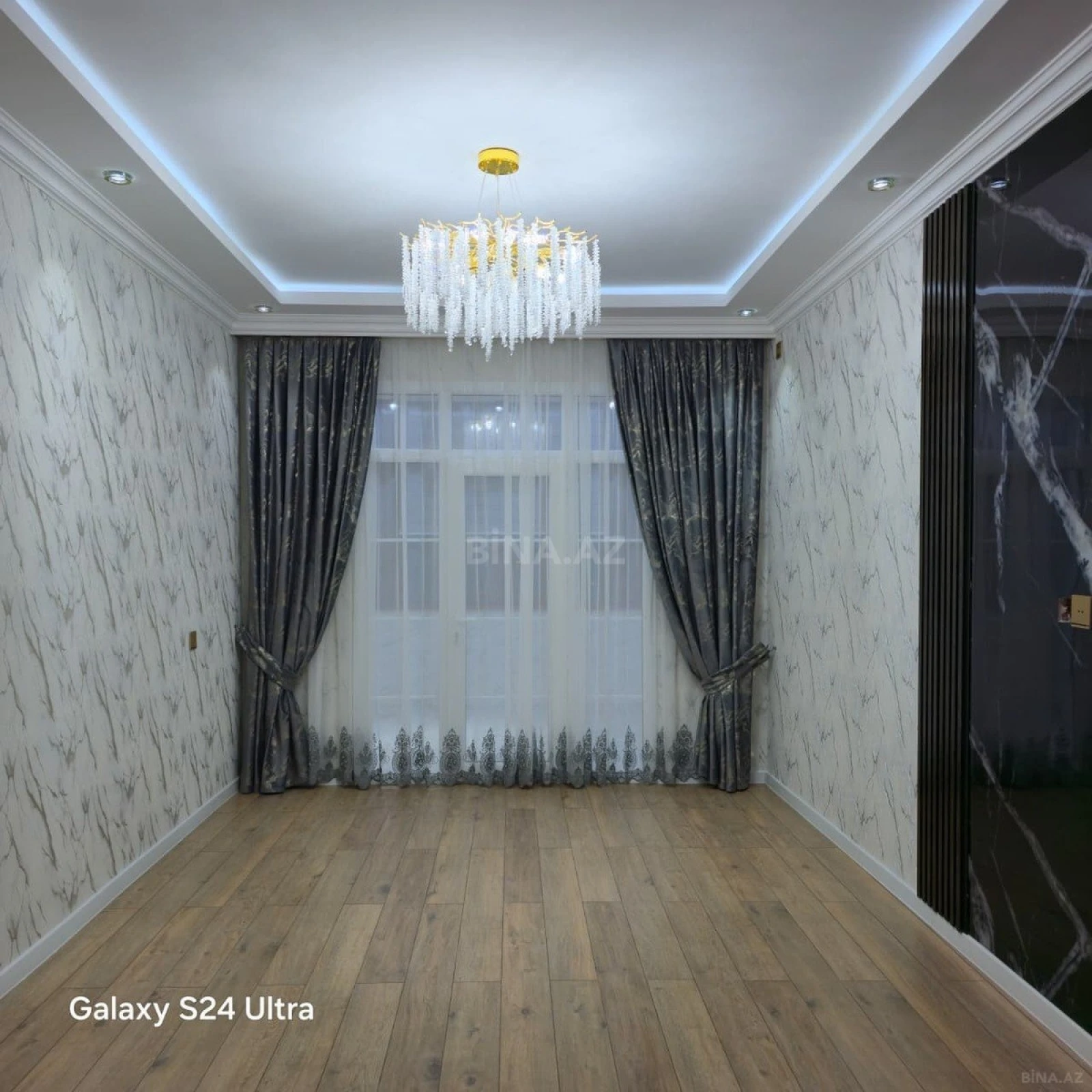 Satılır 3 otaqlı mənzil 96 m²